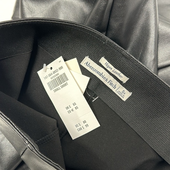 Abercrombie & Fitch Split Hem Vegan Leather Slim Flare Pants Black Small Short - Picture 6 of 6